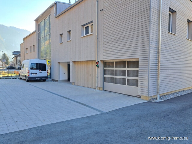 NEUBAU: Traumhafte Gartenwohnung mit großem eigenem Tiefgaragenbereich in Lorüns zu verkaufen!