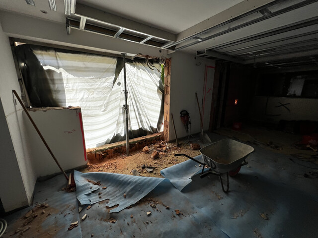 Sackgasse - 12 Garagen - 2026 Umbau für EUR 2 Mio. 