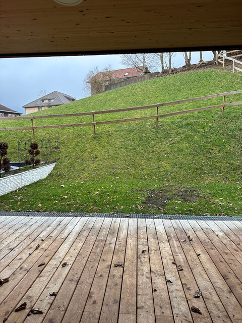 Helle neuwertige 2-Zimmer-Gartenwohnung ab sofort zu vermieten 