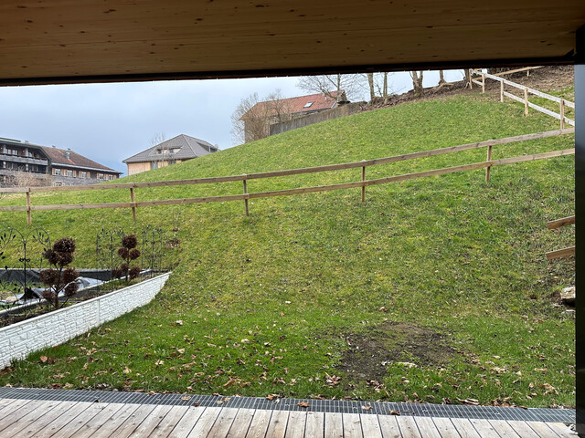 Helle neuwertige 2-Zimmer-Gartenwohnung ab sofort zu vermieten 