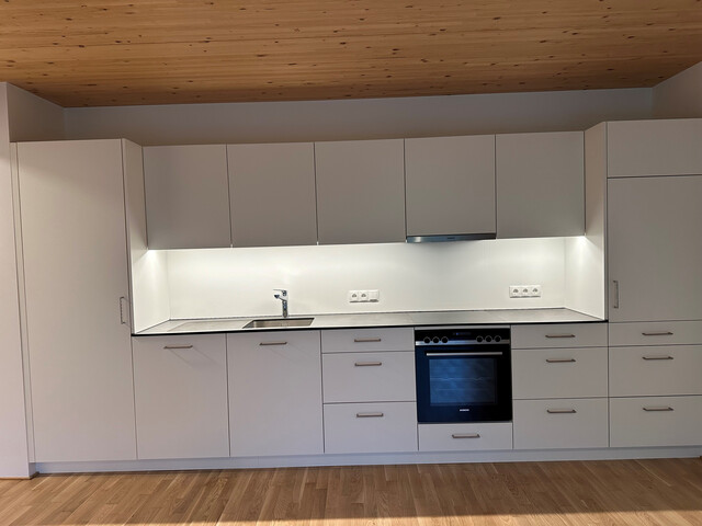 Helle neuwertige 2-Zimmer-Gartenwohnung ab sofort zu vermieten 