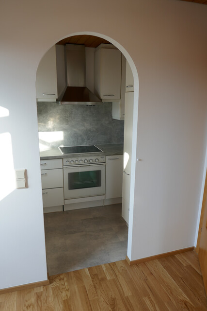 Helle und gemütliche 2-Zi Dachwohnung in ruhiger und zentraler Lage in Gisingen ab sofort zu vermieten