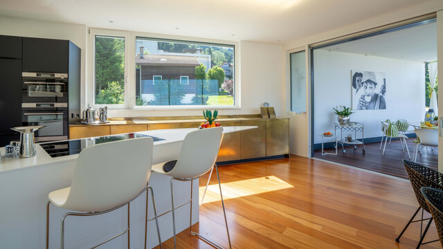 Eichenberg: Exklusives Penthouse mit atemberaubender Seesicht