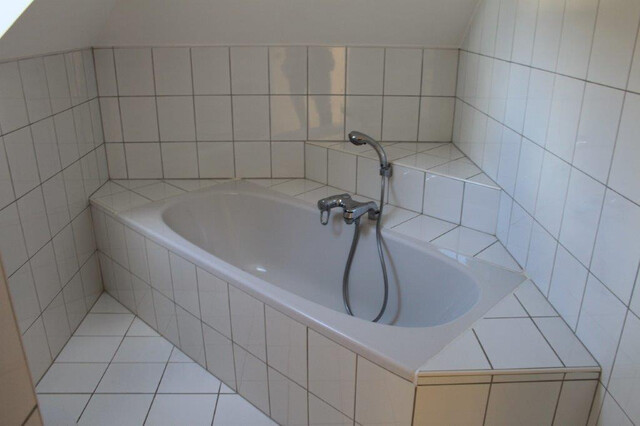 RUHE / SEESICHT / STADTNÄHE / INFRASTRUKTUR