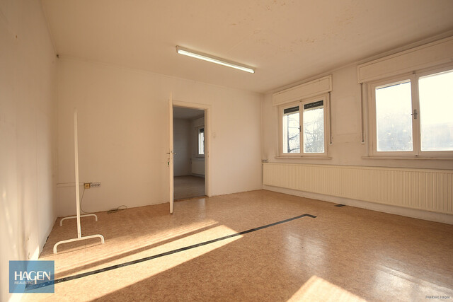 Großzügige Gewerbehalle mit Büroräume in Wolfurt zu vermieten!