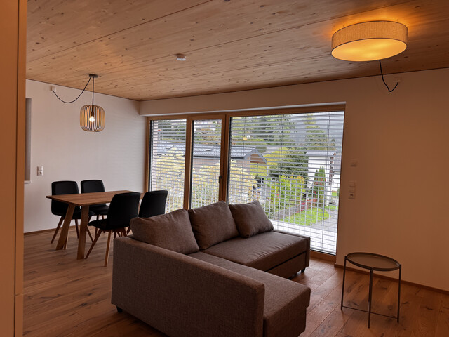 Attraktive 2,5-Zimmer-Wohnung, 46 m² Dachgeschoss – Pauschalmiete inkl. Strom & WLAN