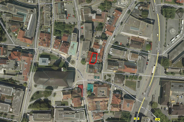 Ein Schatz mitten in der Stadt – Geschäftsfläche mit verstecktem Gewölbekeller