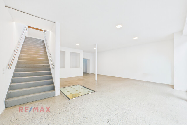 Ein Schatz mitten in der Stadt – Geschäftsfläche mit verstecktem Gewölbekeller