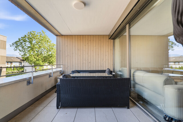 Wohnen im Rheindelta – Neuwertige 2-Zimmer-Wohnung mit Loggia