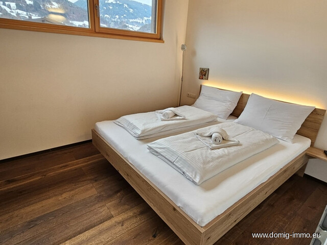 Ferienpension mit mehreren Wohnungen und zusätzlichem Baugrund, ges. 1355m² Grundfläche in Schruns!