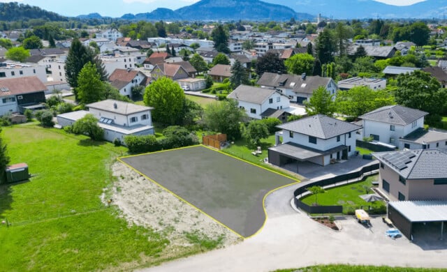 Neues Einfamilienhaus in Ziegelbauweise mit großem Garten € 868.000.- plus WBF!