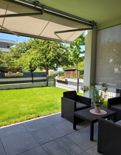 PRIVATVERKAUF - Gartenwohnung mit Terrasse, Garten & Tiefgaragen-Parkplatz in Top-Lage!