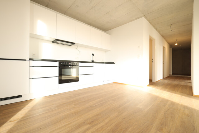 Geräumige 4 Zimmer-Wohnung mit Balkon, Abstellraum, und TG  in Top-Lage!