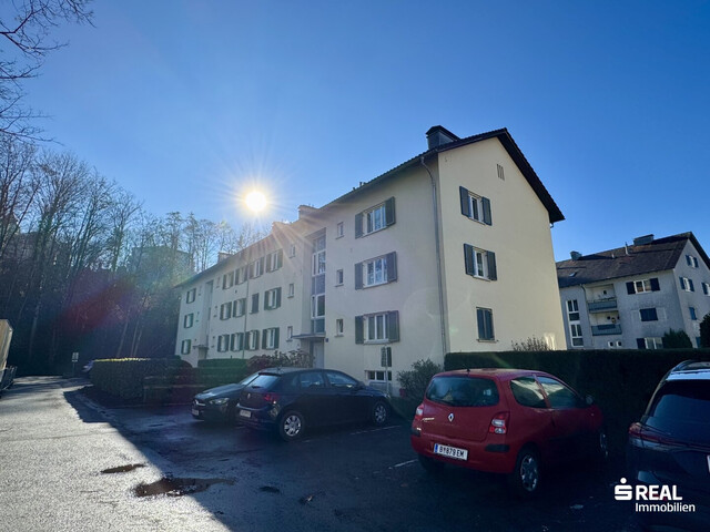 Helle 4-Zimmerwohnung mit Balkon in super Lage