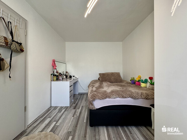 Helle 4-Zimmerwohnung mit Balkon in super Lage