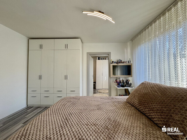 Helle 4-Zimmerwohnung mit Balkon in super Lage