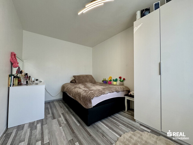 Helle 4-Zimmerwohnung mit Balkon in super Lage