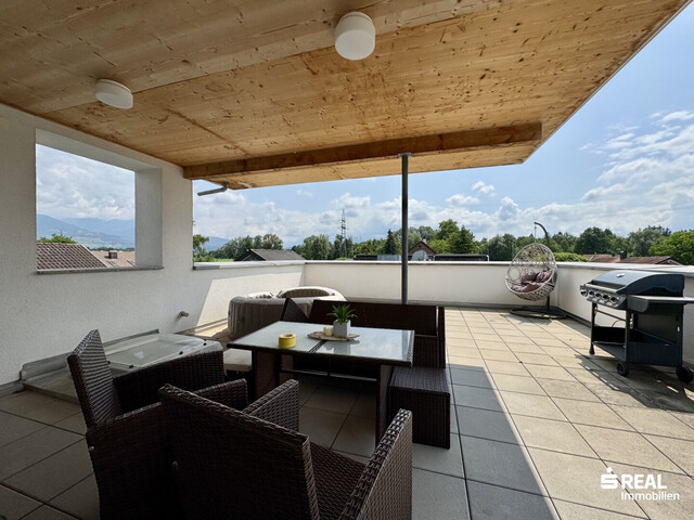 Tolle 3-Zimmer-Wohnung mit großer Dachterrasse