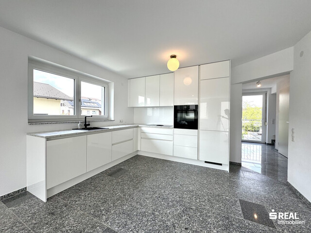 Tolle 3-Zimmer-Wohnung mit großer Dachterrasse