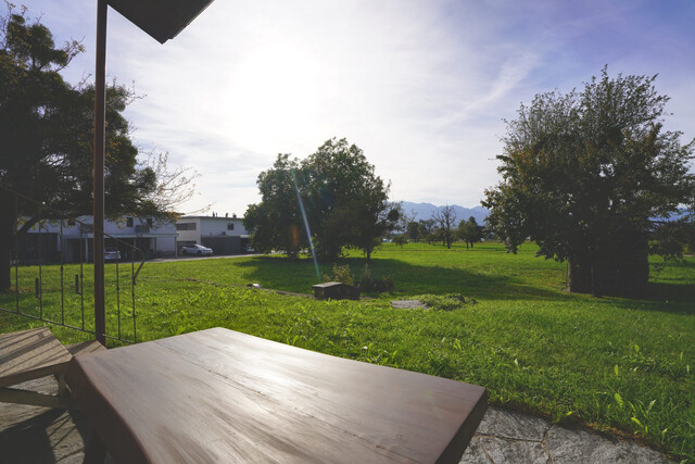 Gepflegtes Einfamilienhaus mit großem Garten, Terrasse und Garage