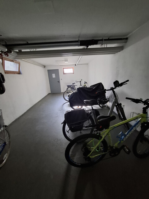 Schöne 2,5 Zimmer-Wohnung mit 8 m² Balkon, Carport, Keller und Fahrradabstellraum in Feldkirch-Gisingen