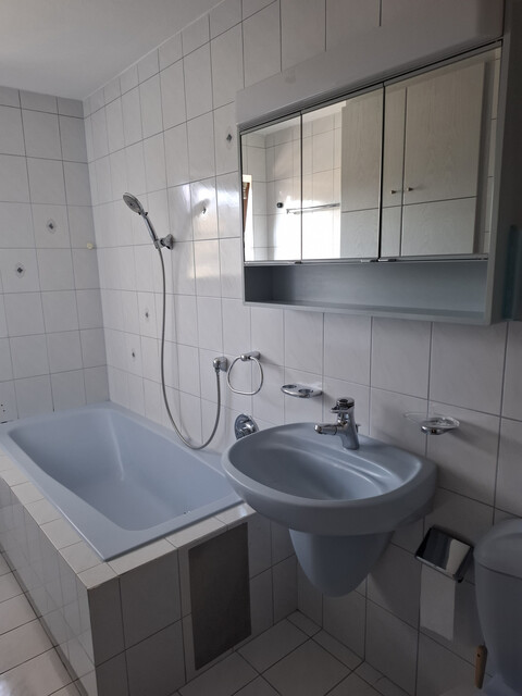 Schöne 2,5 Zimmer-Wohnung mit 8 m² Balkon, Carport, Keller und Fahrradabstellraum in Feldkirch-Gisingen