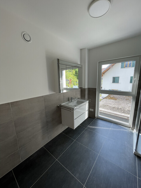 Neues Haus, Einfamilienhaus in Dornbirn mit Terrasse, 1x Garage, Garten und Dachboden zu vermieten