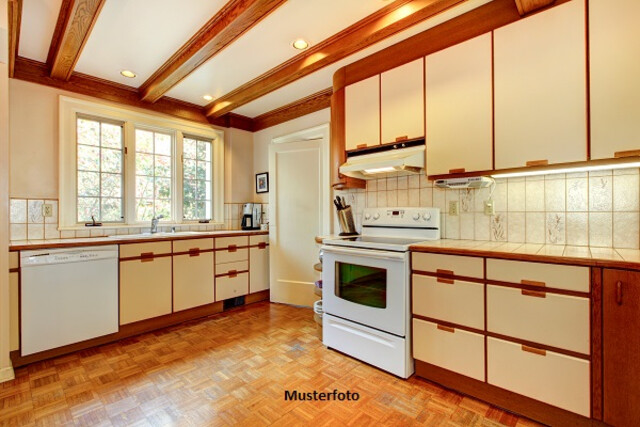 Moderne EG-Wohnung mit offener Küche & Terrasse