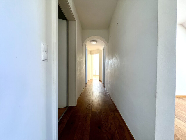 4-Zimmer-Dachgeschosswohnung mit Balkon in Hard