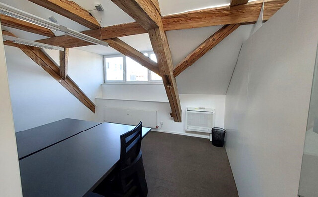 Helle Bürofläche zu vermieten