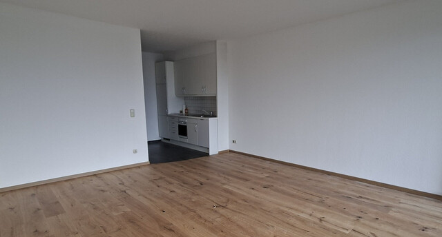 Bregenz - Wohnen in zentraler Lage - Charmante frisch renovierte 2-Zimmer-Wohnung mit grossem Balkon und Tiefgarage zu vermieten