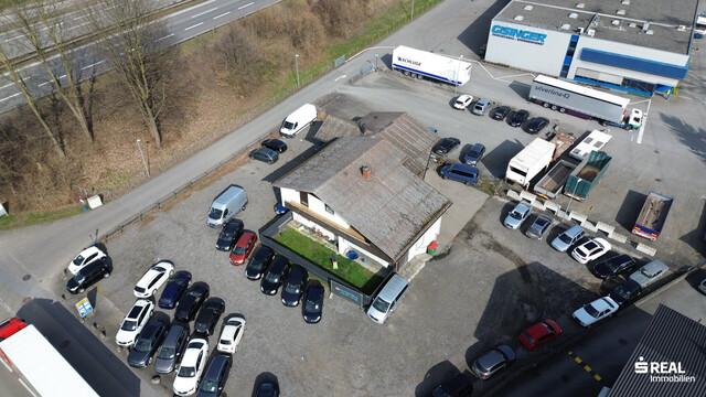 Mehrfamilienhaus mit großem Grundstück in Hohenems