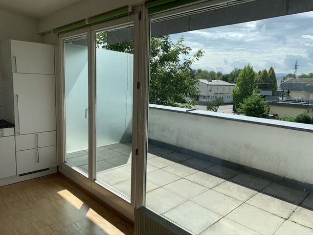 Schöne sonnige 2-geschoßige 3-Zimmer Wohnung in Wolfurt zu vermieten