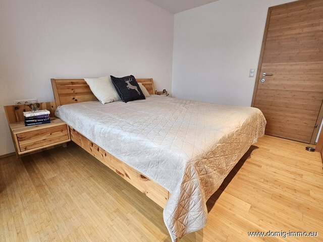 Hochwertiges Einfamilienhaus mit Wellnesskomfort und weitläufigem Grundstück