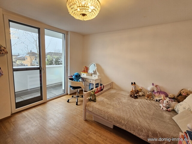 Hochwertiges Einfamilienhaus mit Wellnesskomfort und weitläufigem Grundstück