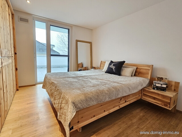 Hochwertiges Einfamilienhaus mit Wellnesskomfort und weitläufigem Grundstück