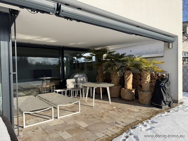 Hochwertiges Einfamilienhaus mit Wellnesskomfort und weitläufigem Grundstück