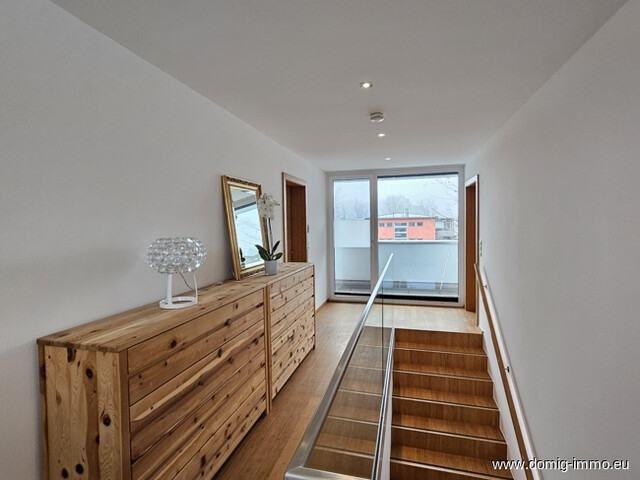 Hochwertiges Einfamilienhaus mit Wellnesskomfort und weitläufigem Grundstück