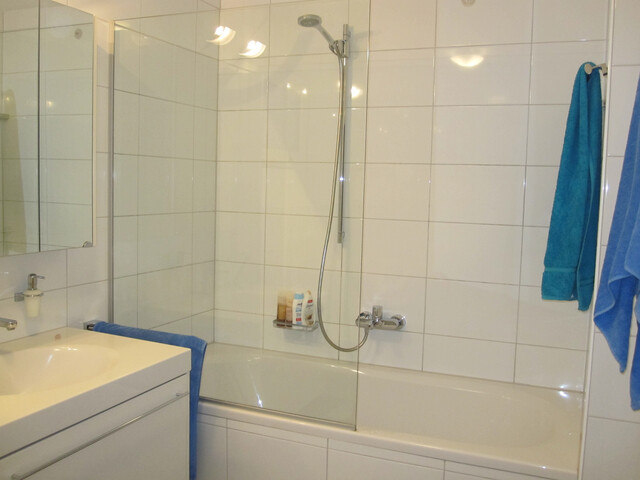 Helle 2-Zimmer-Wohnung im EG mit großem Balkon und Kellerabteil in Top Lage!