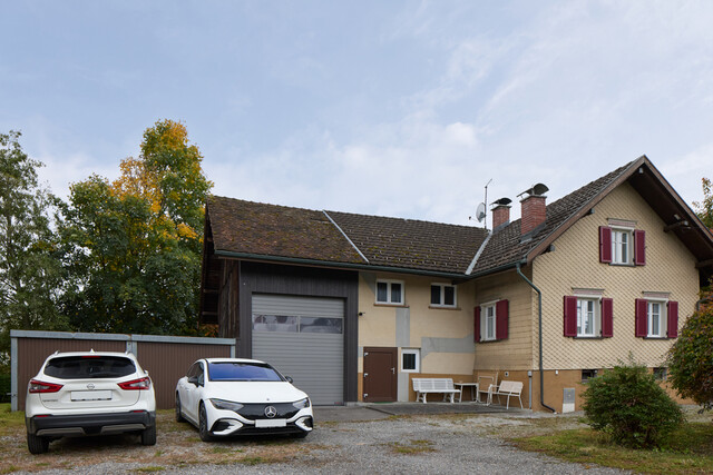 Charme trifft Potential - Haus mit großem Grundstück in Mäder