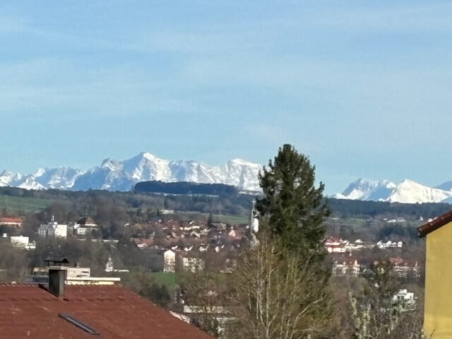 Blick auf das Alpenpanorama und die Stadt Kempten  A.5.3