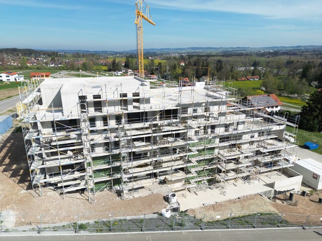 Blick auf das Alpenpanorama und die Stadt Kempten  A.5.3