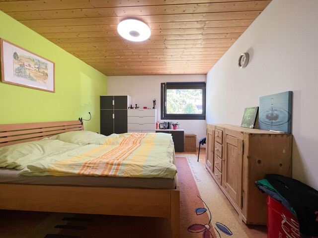 Schöne Dachgeschosswohnung mit herrlicher Südterrasse mit Aussicht