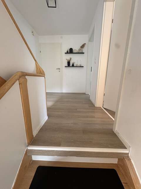 Gepflegte Doppelhaushälfte mit großem Garten in ruhiger Lage