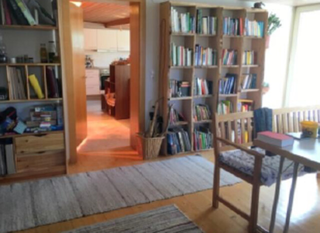 Sanierte Provisionsfreie  Gartenwohnung mit Parkplatz und Garten zur Miete