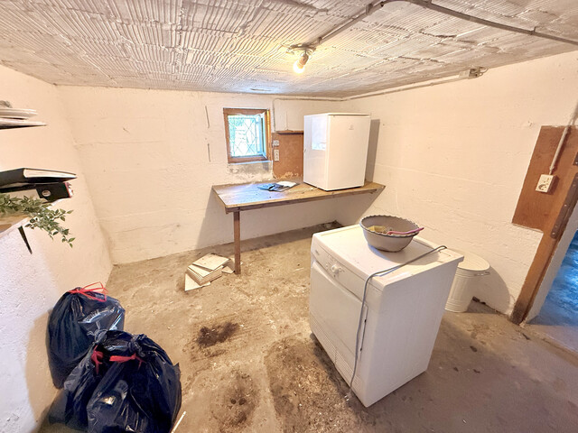 ... ab 04. August - helle 2-Zimmer-Wohnung in Zweifamilienhaus zu vermieten