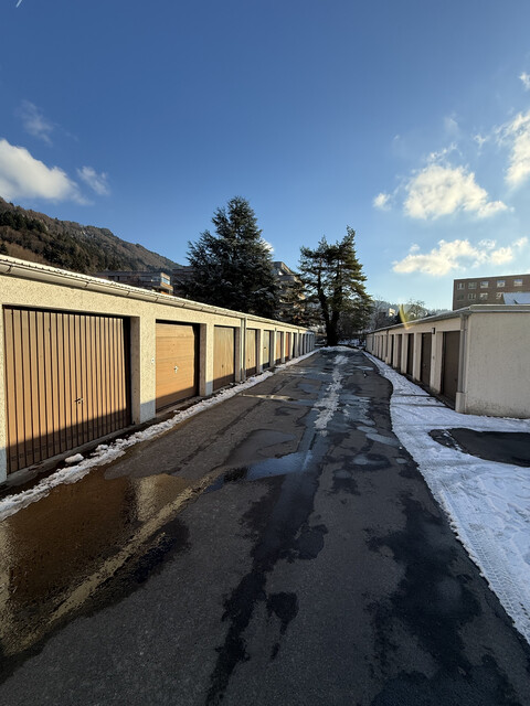 Freundliche 4-Zimmer-Wohnung direkt am See mit Terrasse