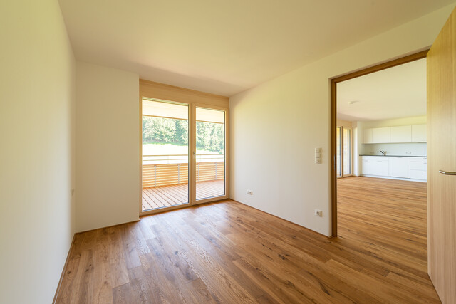 2-Zimmer-Terrassenwohnung mit Panoramaaussicht in Egg-Großdorf