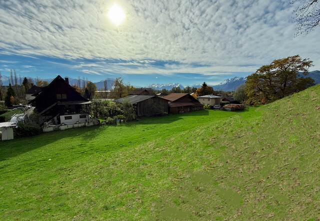1.598 m² Naturidylle mit
perfekter Anbindung