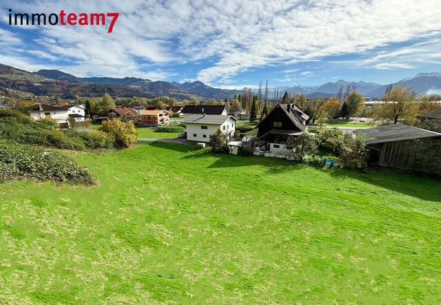 1.598 m² Naturidylle mit
perfekter Anbindung